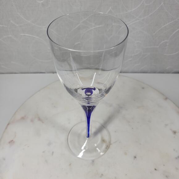 Pier 1 Wine Glass 8.25" Blue‎ Tear Drop Drip Minimalist Stemmed Goblet - Picture 2 of 12